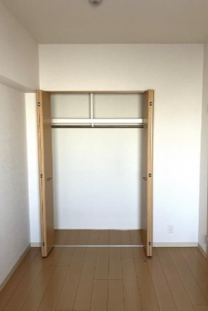 グランドアマレイⅦ番館 収納
