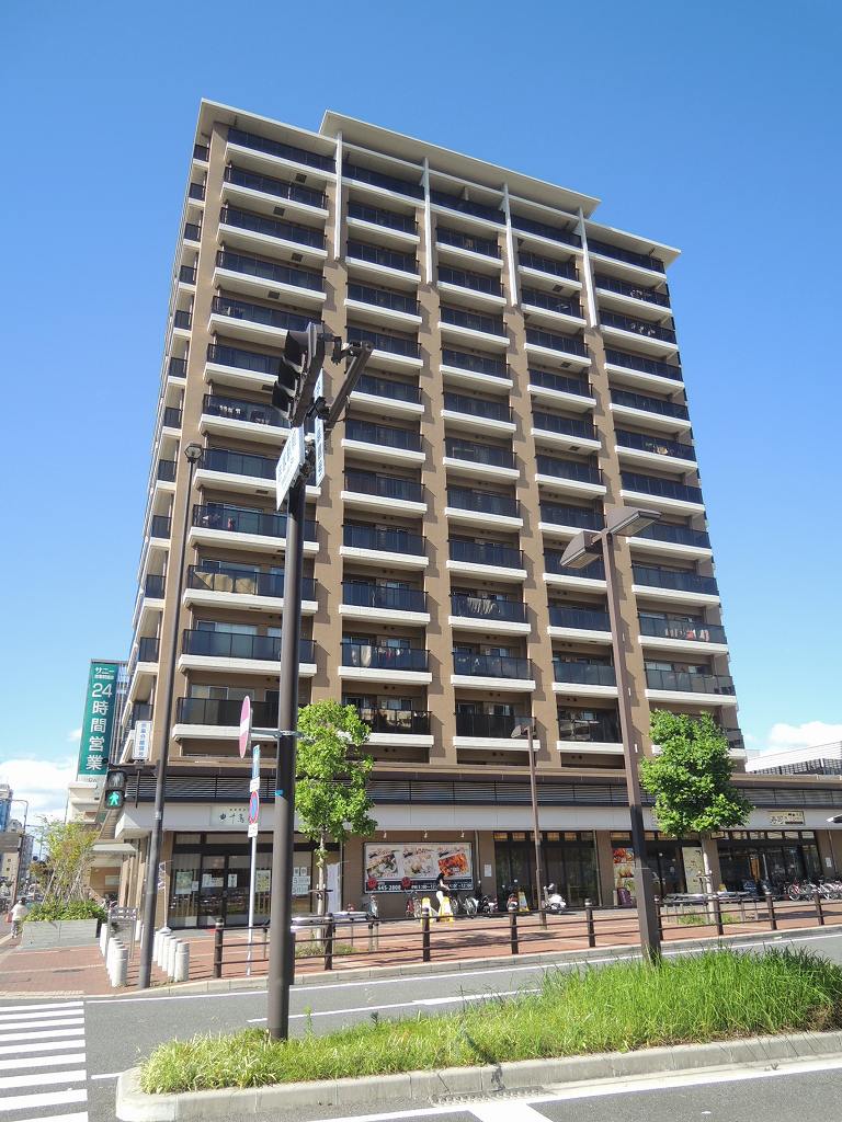 RJRプレシア吉塚駅前 外観