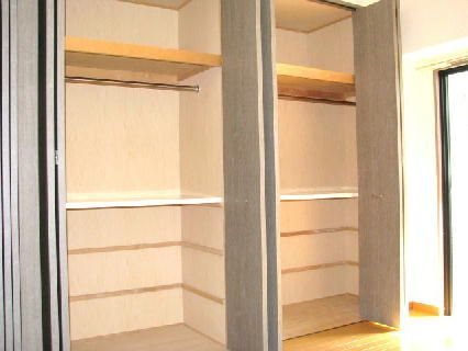 ロイヤル神屋 収納