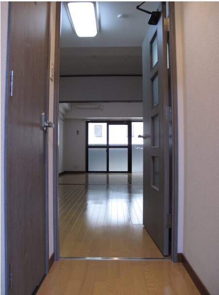 ロイヤル神屋 玄関