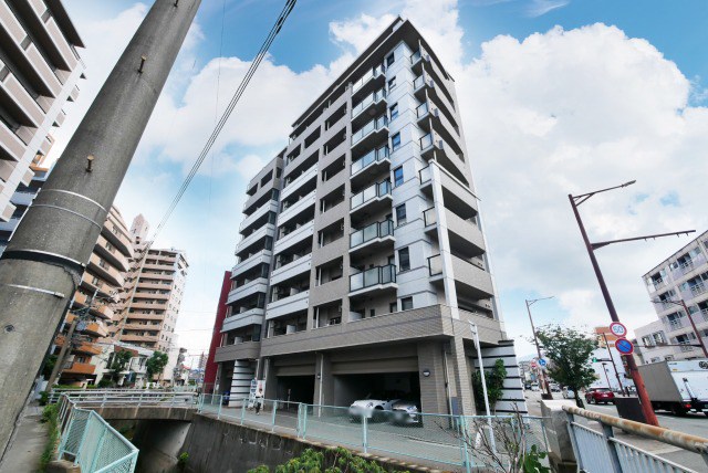 アブレスト野間 外観