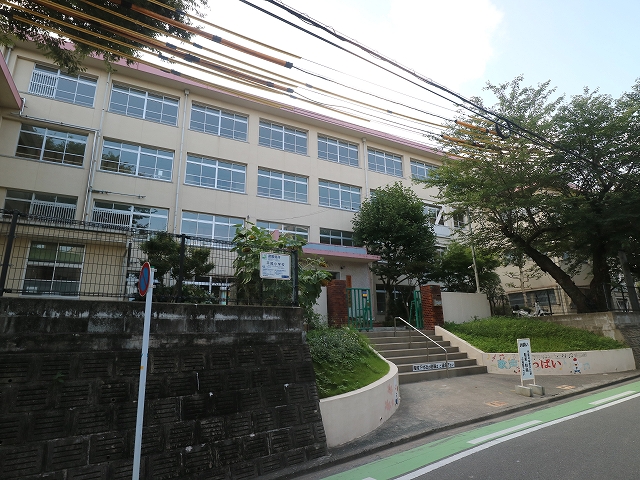 KDXレジデンス平尾浄水町 小学校