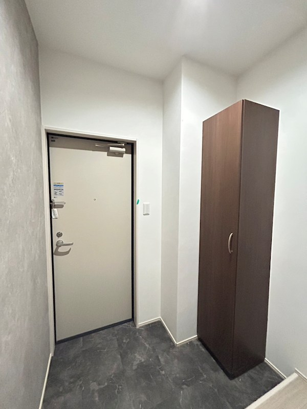 BRAVEBASE宿町 玄関