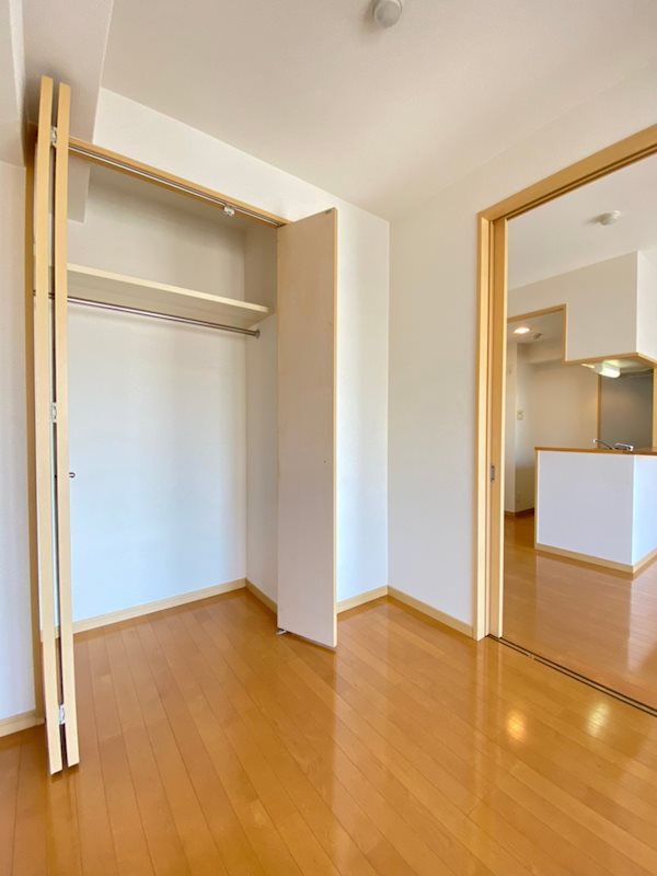 リバティ神屋 収納