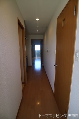 ウインステージ平尾 玄関