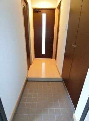 ウインステージ平尾 玄関