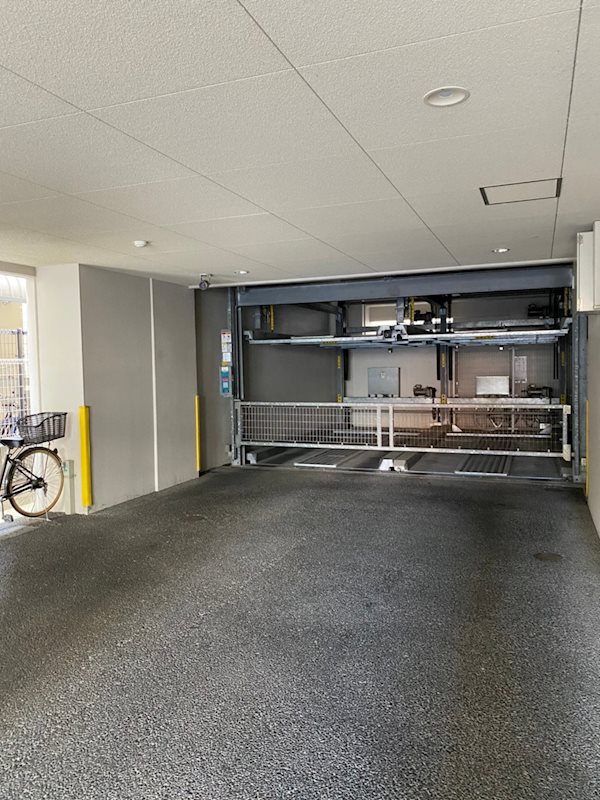 リバティ神屋 駐車場