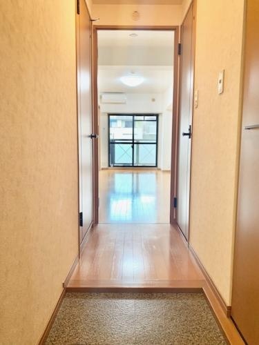 ベイシック大名 玄関