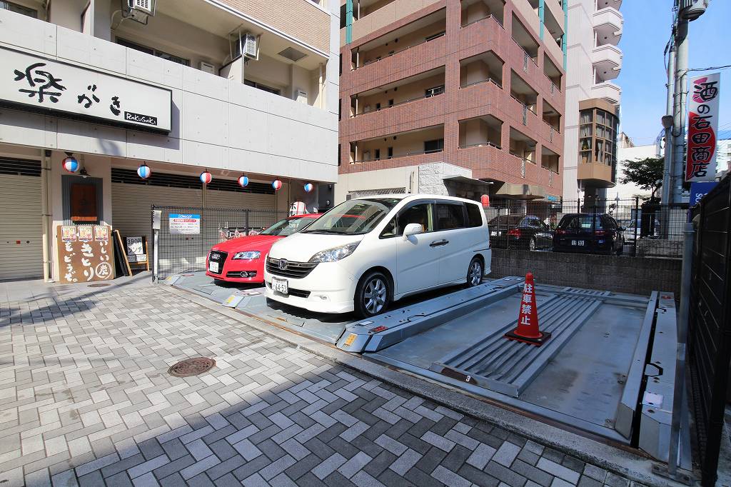 リファレンス祇園 駐車場