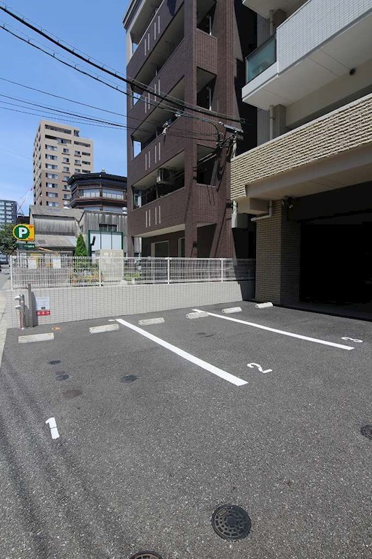 ウインステージ博多駅南 駐車場