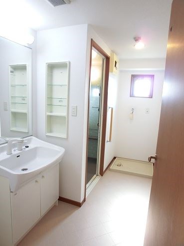 福岡県糟屋郡粕屋町長者原東２丁目 洗面所