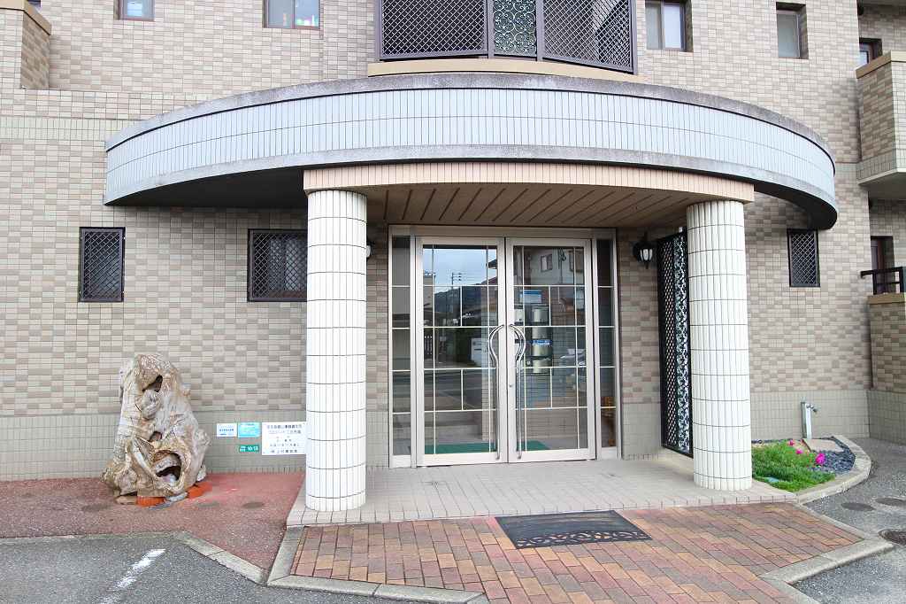 プロシード二日市南 エントランス