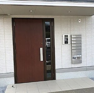 アピリシティ 玄関