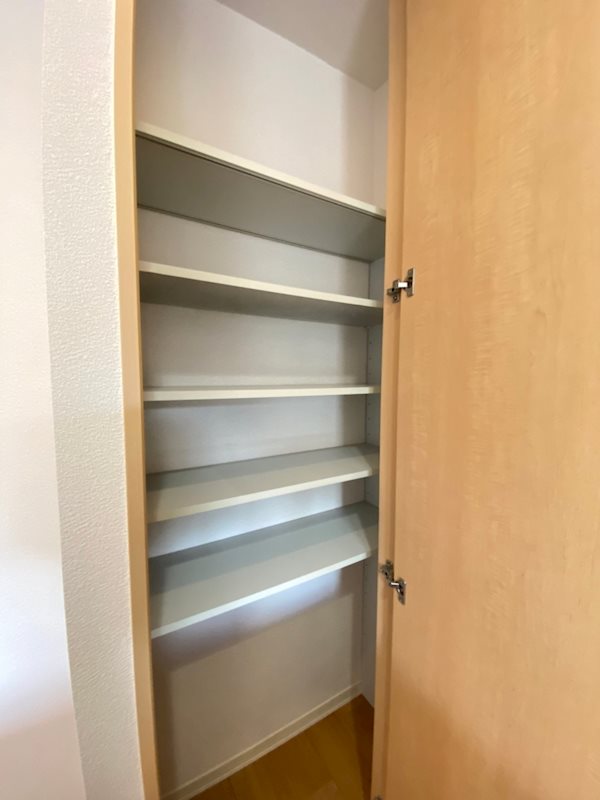 エイコー弐番館 収納