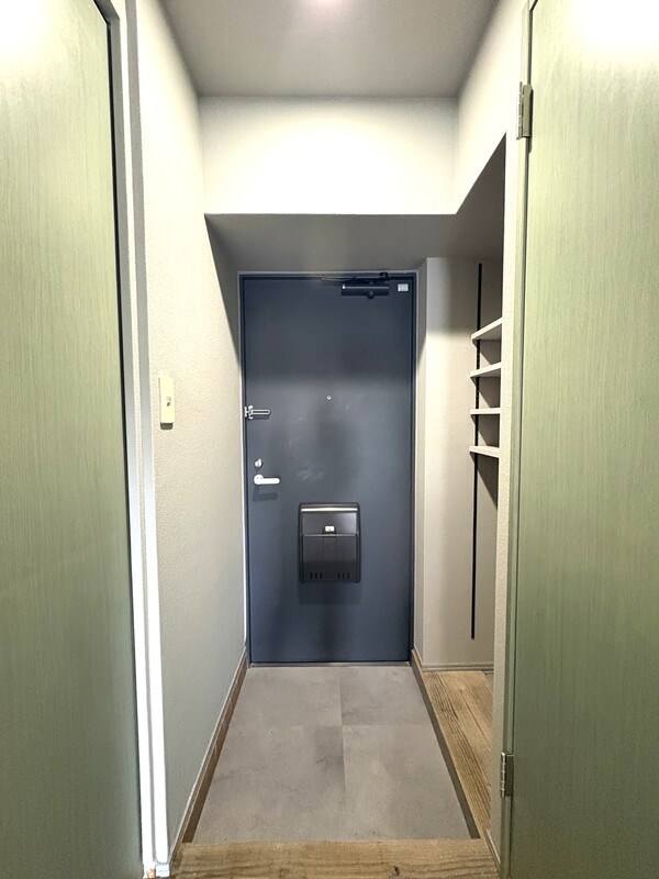 The Glade Residence West（旧アクエルド城南） 玄関