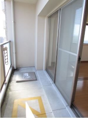 ソレイユユニバ通り ベランダ