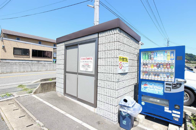 福岡県遠賀郡遠賀町別府3594 エントランス
