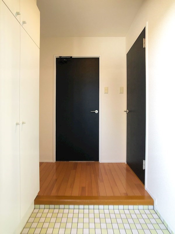 エンクレスト赤坂弐番館 玄関