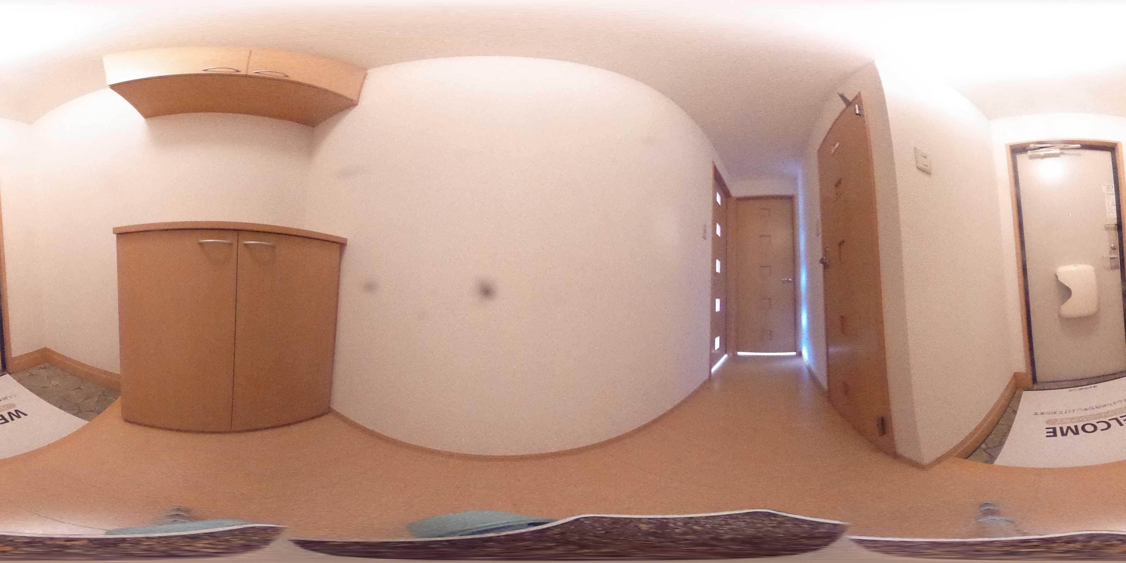 エルブ・ソヴァージュ 玄関