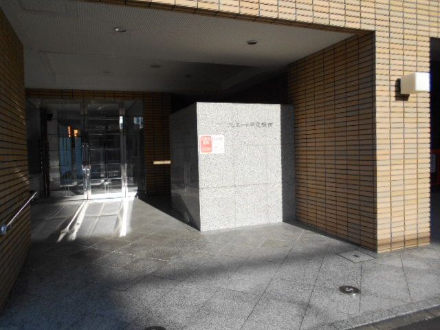 クリエート平尾駅前 エントランス