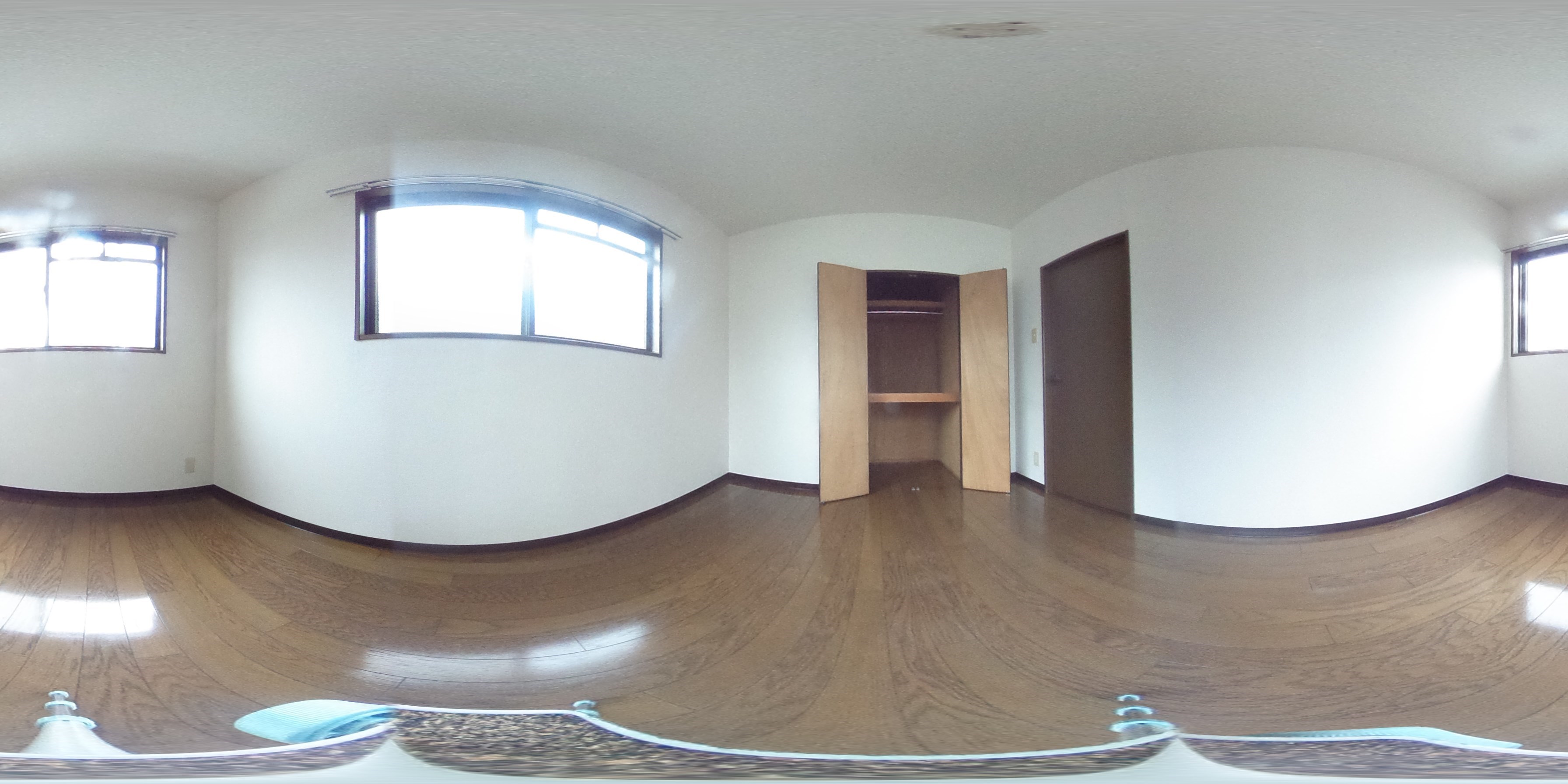 ハンリーラ円入 洋室