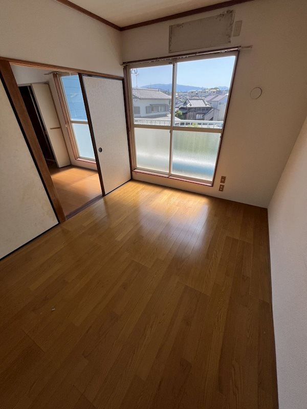 シティベール山下八番館 リビング