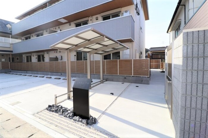 福岡県福岡市中央区平和３丁目 駐車場