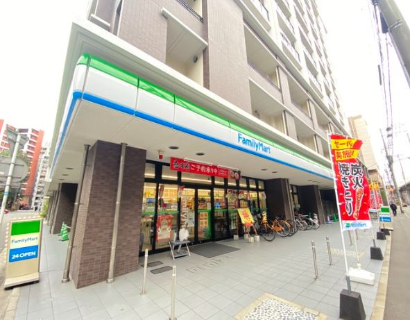 アミューゼ博多 コンビニ