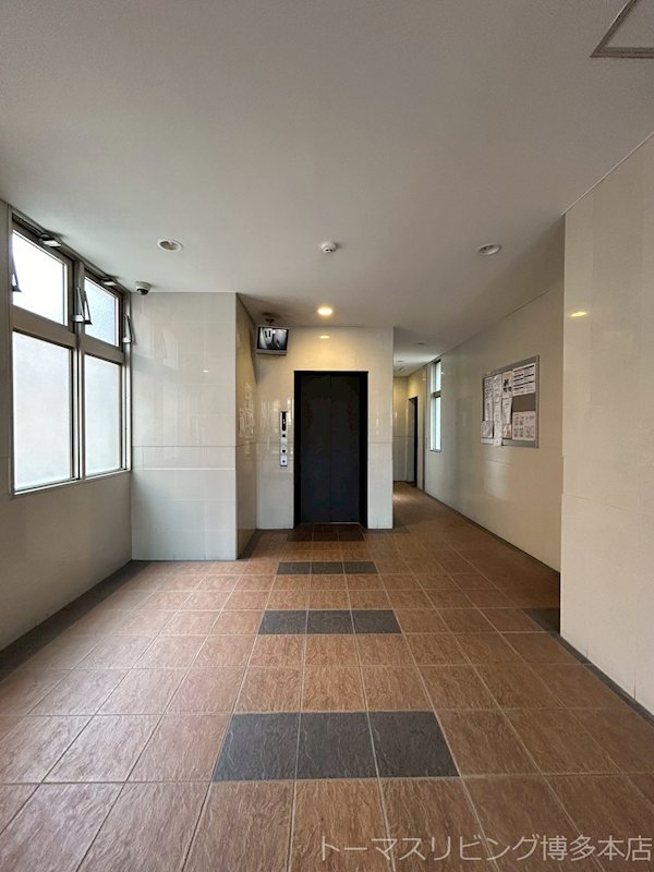 エムティースクエア吉塚駅前 ロビー