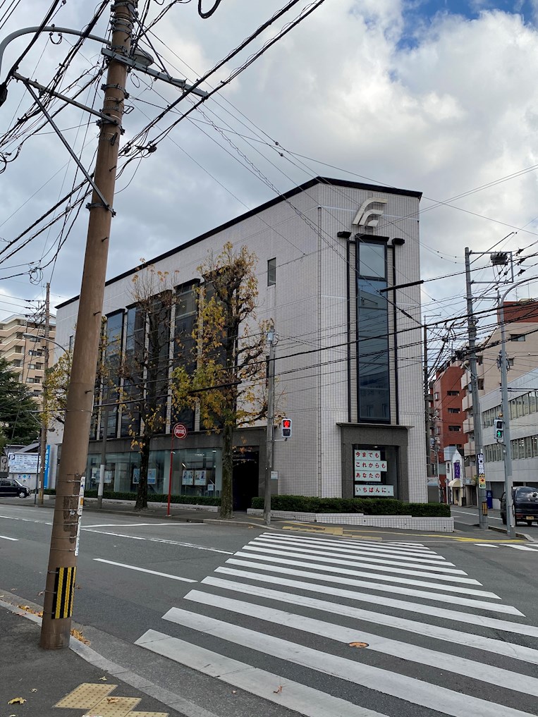 フィーノ南福岡 銀行