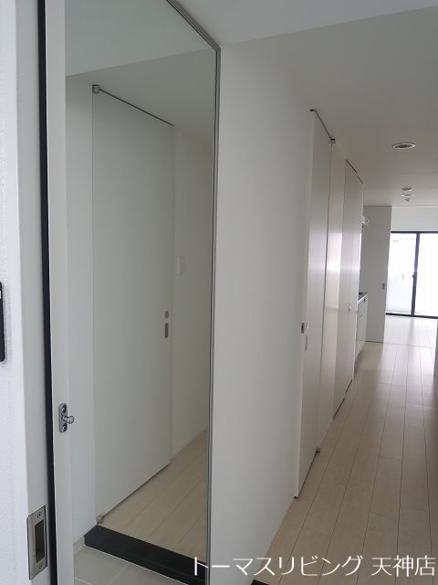 アガスティーア薬院 玄関