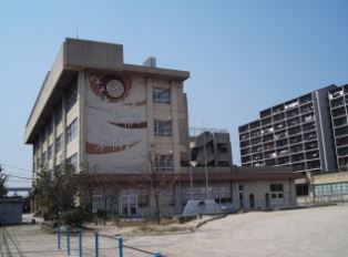 アトラスアルファーノ箱崎 小学校