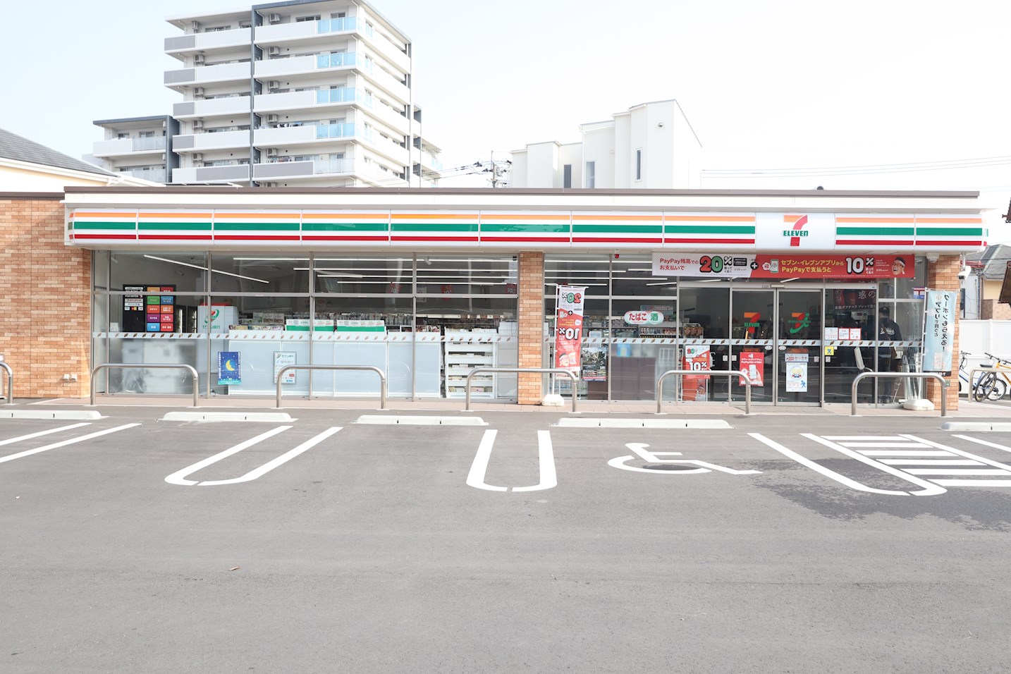 R-LINK南福岡 コンビニ