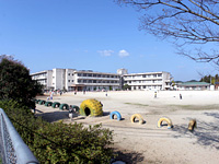アンバーキャッスルA 小学校