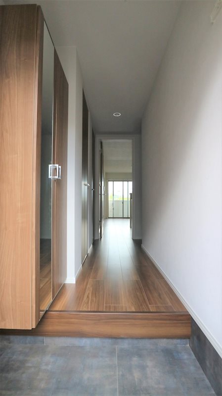 エルヴィータ箱崎 玄関