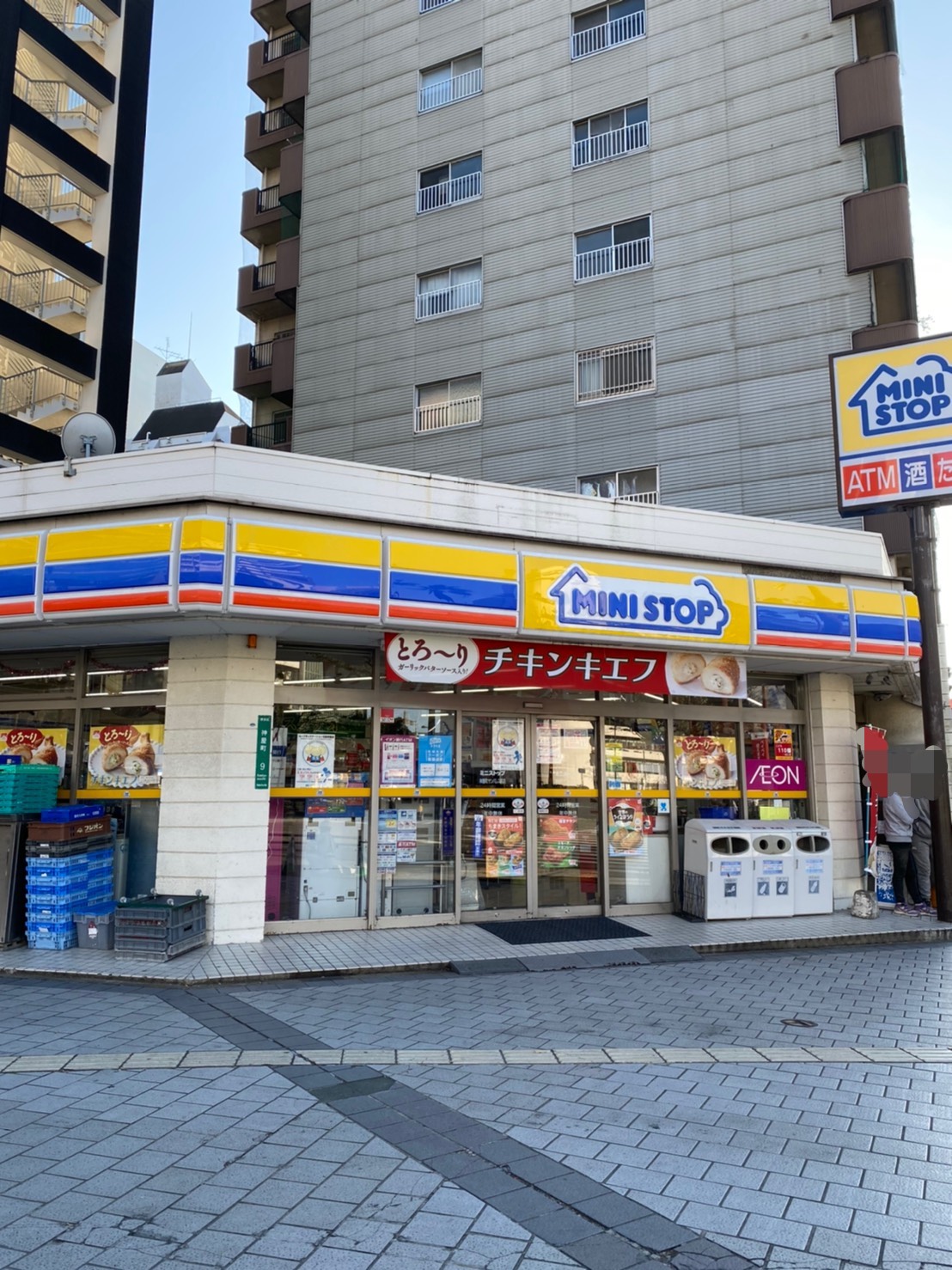博多プレイス コンビニ