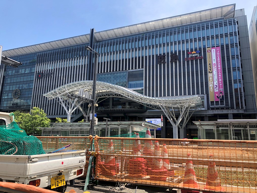 エンクレスト博多駅前ART ショッピング施設