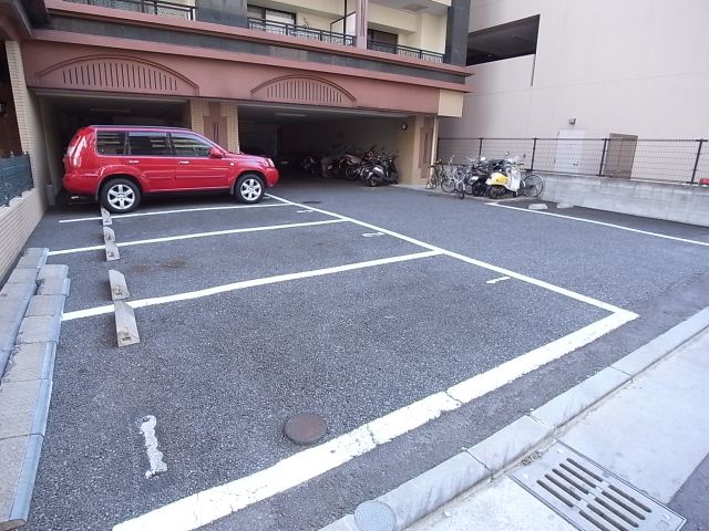 福岡県福岡市博多区博多駅南２丁目 駐車場