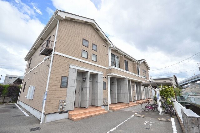 カーサラウレール 外観