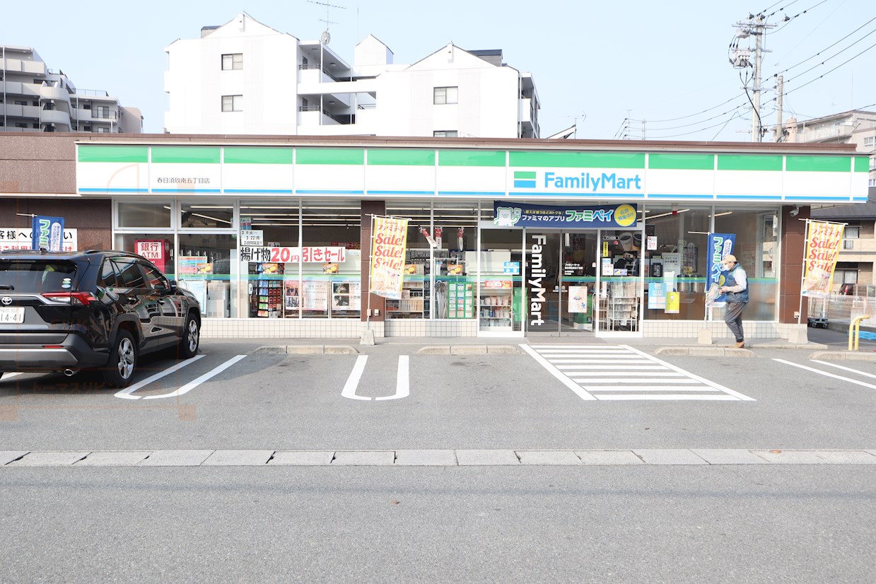 カーサラウレール コンビニ