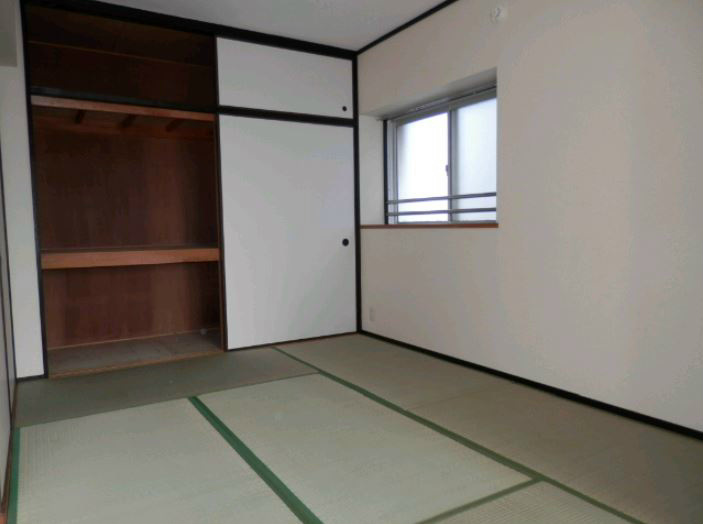 アネックス三苫 収納