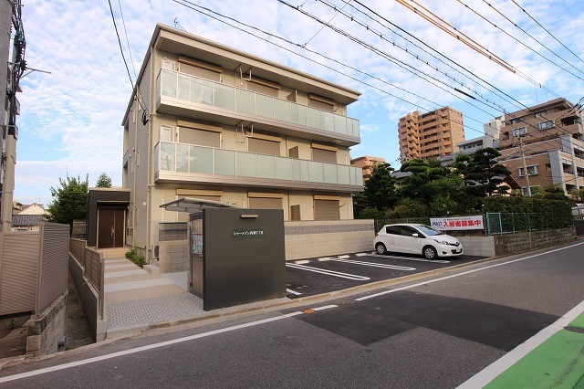 シャーメゾン西新7丁目 外観