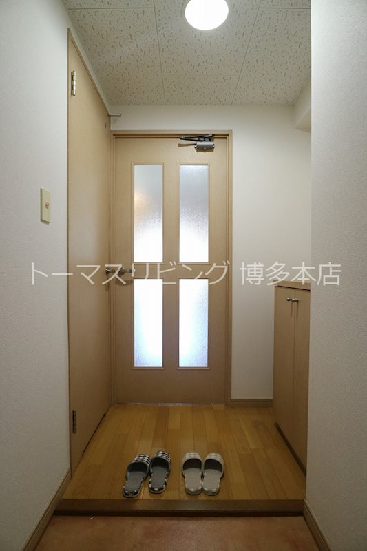 エース五番館 玄関