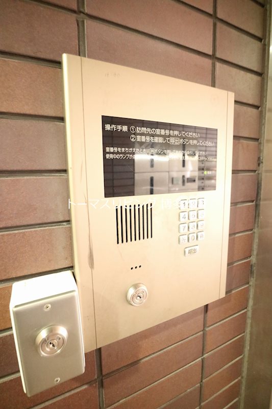 エース五番館 エントランス