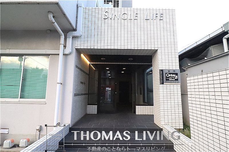 福岡県飯塚市川津410-3 エントランス
