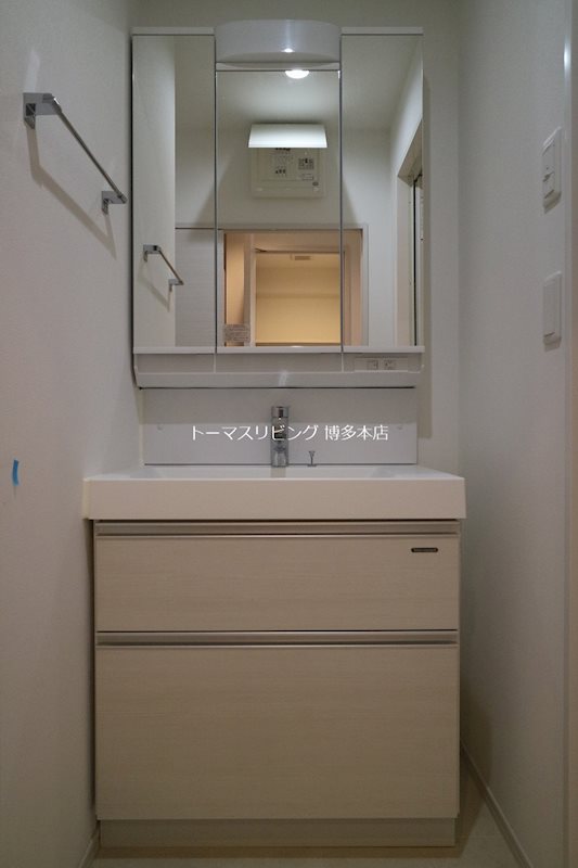 ラクラス博多 洗面所