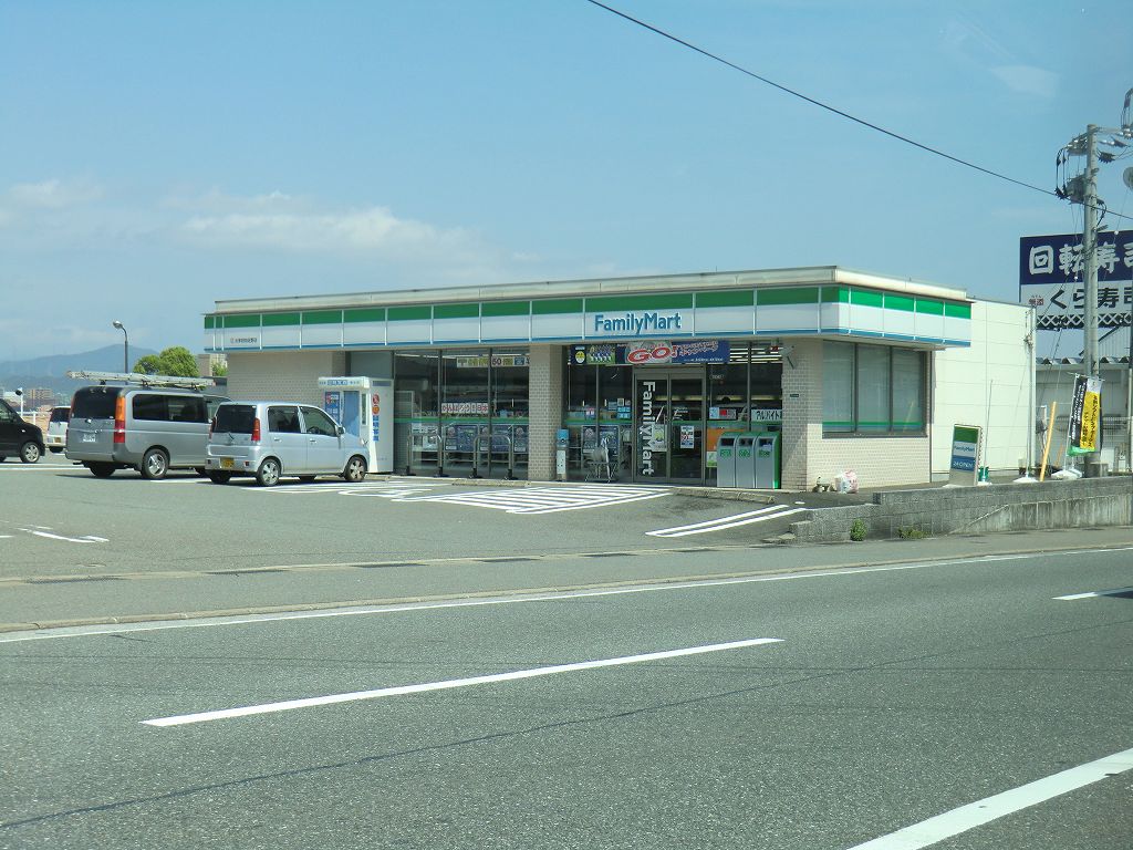 ウエストパークコート コンビニ