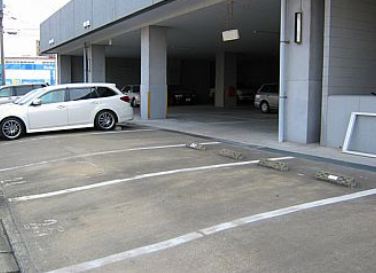 駅南第１ケイコービル 駐車場