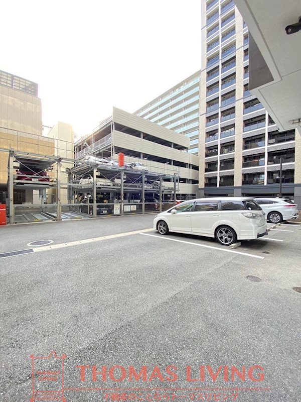 CINQ IWASE BLD 駐車場