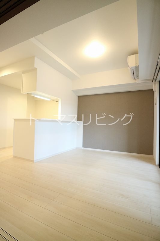 CINQ IWASE BLD リビング